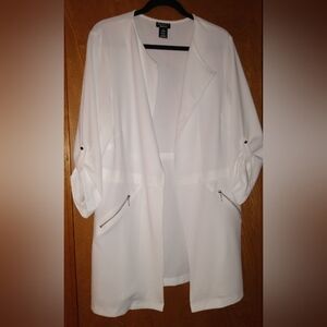 SOHO White Jacket Blazer with Zippers in Front. Women's Size 1X. Excellent Cond.